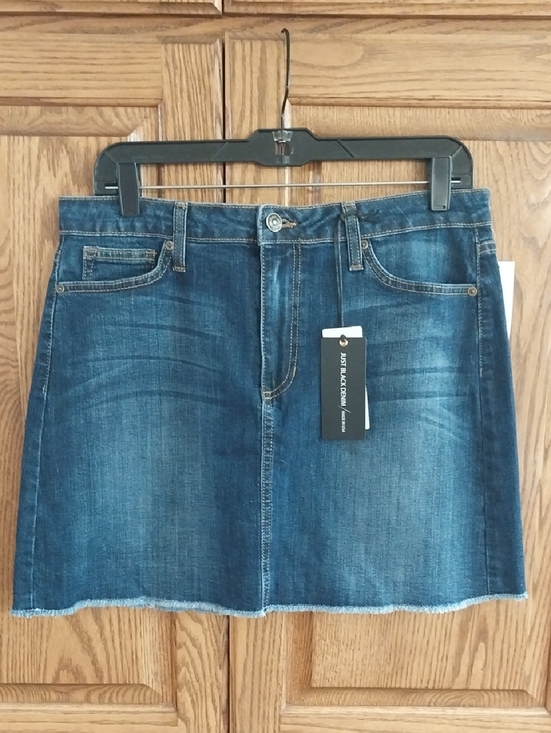Just Black Dresses & Skirts - Just Black Stitch Fix NWT Tatiana Denim Skirt Size Large Indigo Blue Frayed Hem
